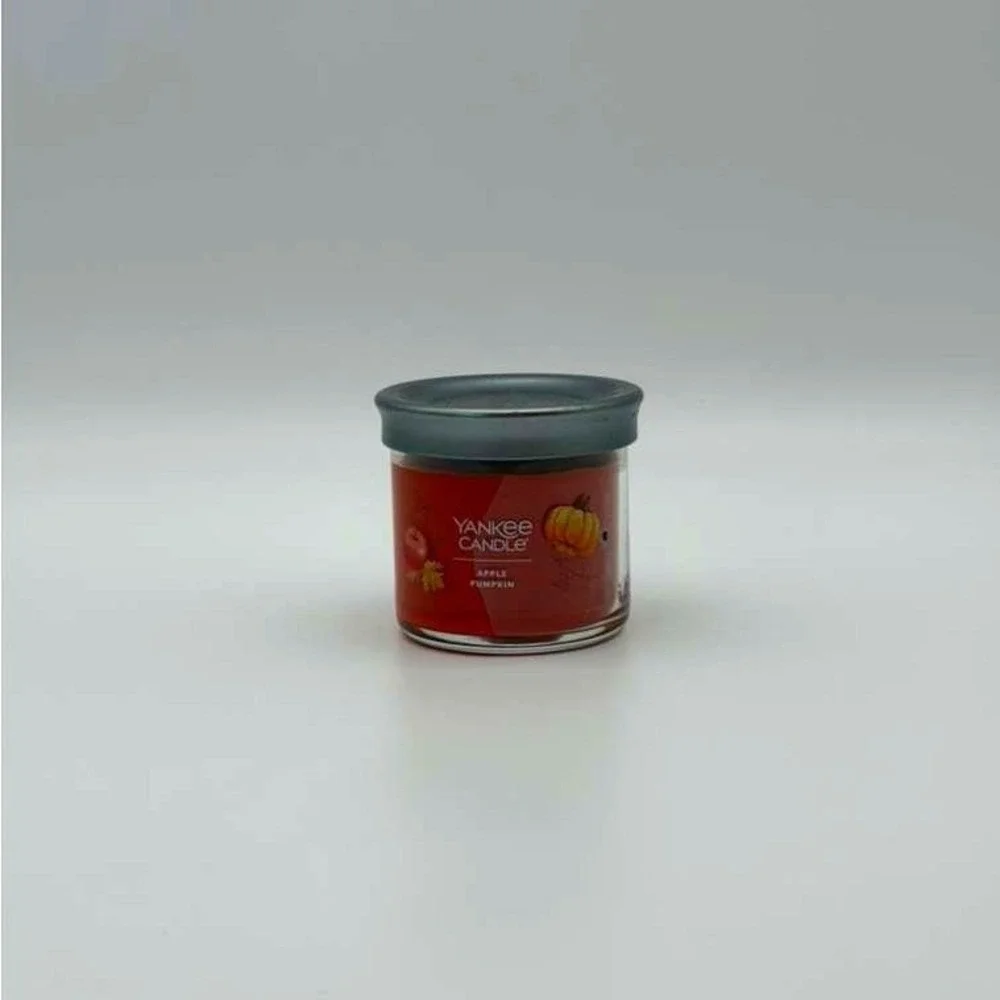 Yankee Candle Apple Pumpkin Small Jar - 4.3 oz Scented‎ Candle - NWT
